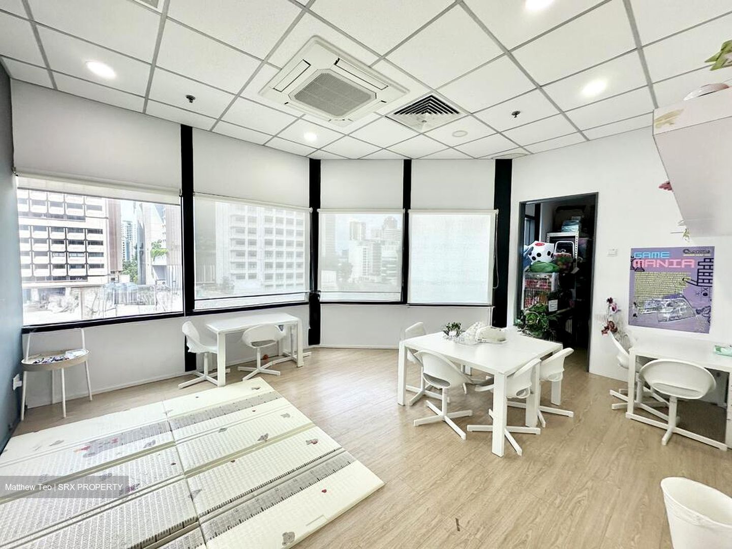 Forum The Shopping Mall (D9), Office #497624511